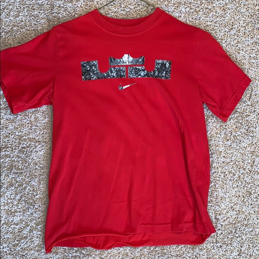 Nike red Dri-Fit short sleeve t-shirt